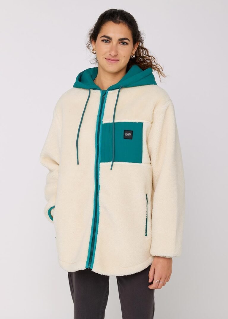 Sisstrevolution Nala Sherpa Fleece in Teal Sea, featuring a cozy cream sherpa design with teal accents and hood.