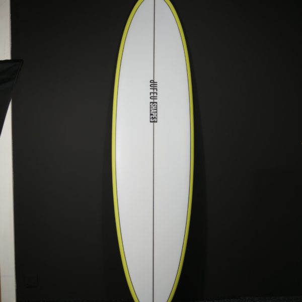 Dufeu shapes mid length surfboard 7'0